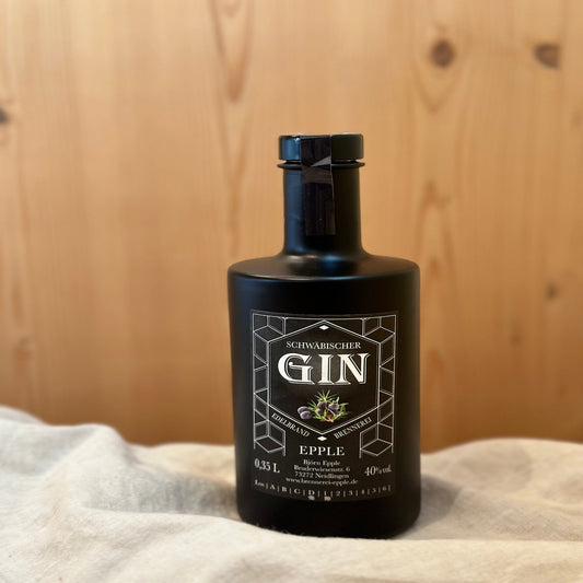 Schwäbischer Gin in einer Glasflasche von Schnapsvielfalt. Regionaler Gin mit ausgewogenen Botanicals und feinem Geschmack, ideal für Genießer edler Gin-Sorten.